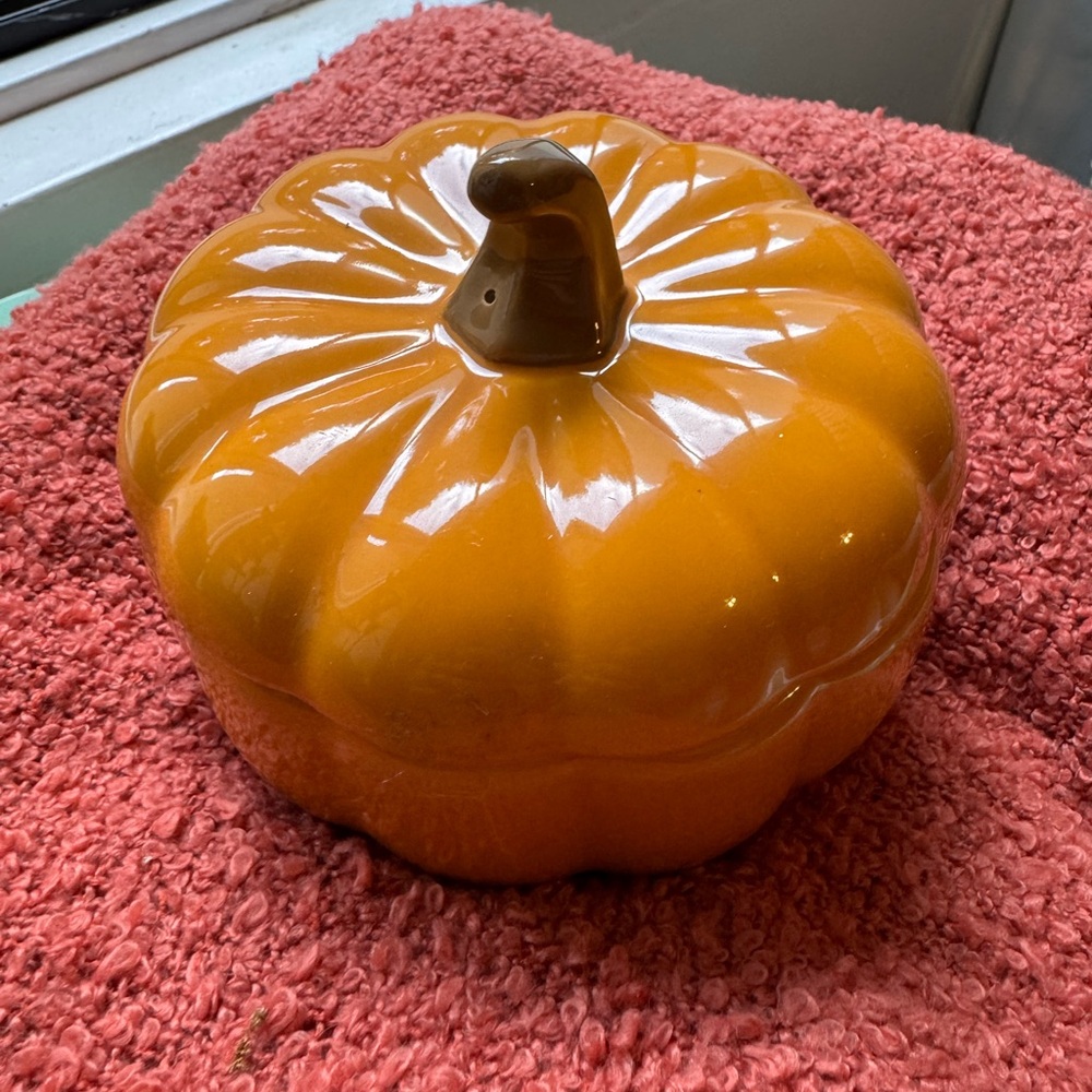 Ceramic Pumpkin Decor - Orange